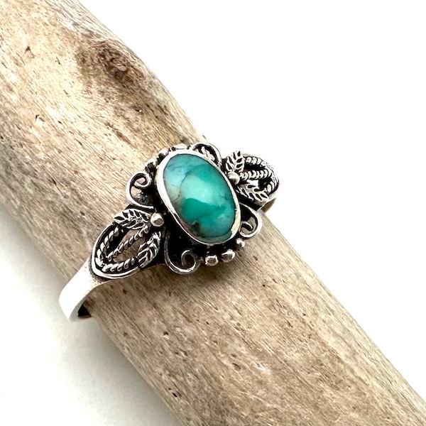 Natural Turquoise Victorian Ring // 925 Sterling Silver // Delicate Turquoise Ring // Sizes 5 to 10