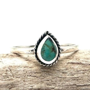 Natural Turquoise Southwest Ring 4-10  // 925 Sterling Silver // Teardrop Turquoise Rope Ring // Dainty Turquoise Ring