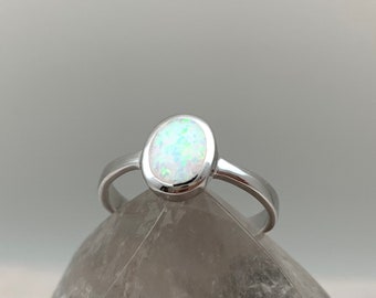 White Opal Silver Ring 5, 6, 7, 8, 9, 10 // Oval White Opal Ring // Minimalist Simple Oval Opal Ring // Best Selling // 925 Sterling Silver