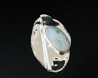 Larimar Anhänger // 925 Sterling Silber // Leicht gehämmerte ovale Fassung // Aqua Blauer Larimar Anhänger // Sterling Larimar Anhänger