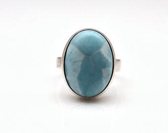 Larimar Ring // Simple Oval Setting // Silver Larimar Ring // Size 6 // Item 9