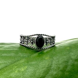 Black Onyx Small Silver Ring / Black Onyx Southwestern Flower Silver Ring / Everyday Onyx Ring / 925 Sterling