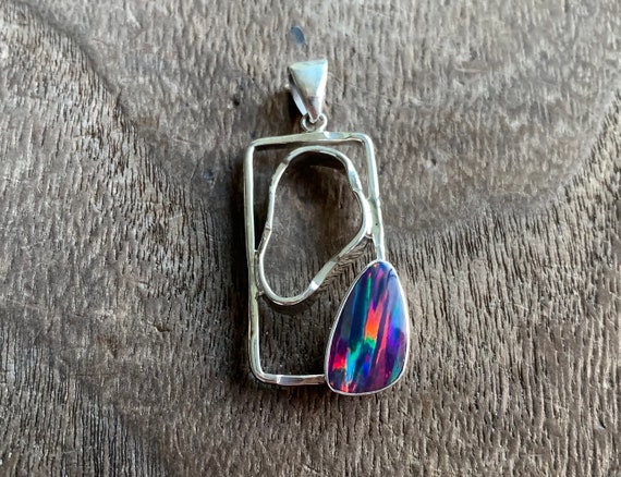 Red Fire Opal Pendant 925 Sterling Silver Geometric Pebble