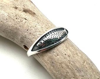 Fish Silver Ring / Fish Signet Ring / Silver Ocean Ring / Whimsical Fish Ring 4, 5, 6, 7, 8, 9, 10 / 925 Sterling Silver