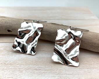 Geometric Silver Earrings // Lightly Hammered Rectangular Silver Earrings // Minimalist Modern / Wavy Silver Rectangle / 925 Sterling Silver