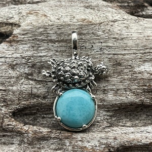 Sea Turtle Larimar Silver Pendant / 925 Sterling