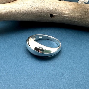 Anillo abovedado de plata de ley – Anillo apilable moderno