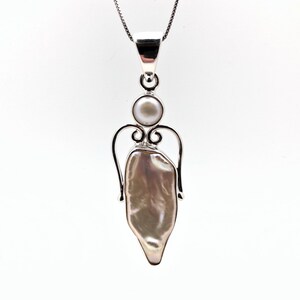 Pearl with Freshwater Pearl Silver Pendant // Cultured Pearl with Fresh Water Pearl Pendant // Pearl Jewelry