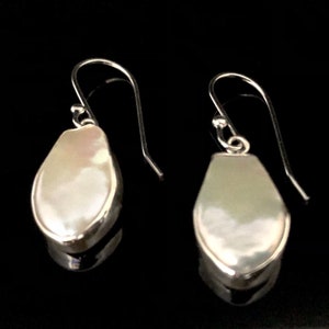 Pearl Earrings in Sterling Silver // Natural Shape Pearl Earrings // Silver Pearl Earrings // Pearl Jewelry
