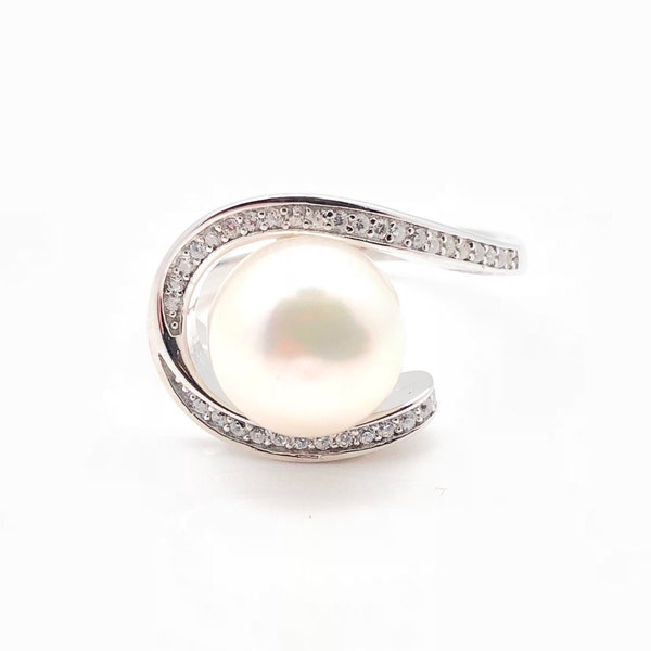 CZ Diamond Pearl Ring // Sterling Silver Setting // Natural Freshwater Pearl Ring // Silver Pearl Ring