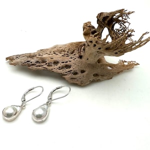 White Pearl Organic Earrings 10mm // Silver Freeform Pearls Earrings // 925 Sterling Silver