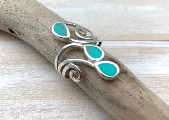 Reconstituted Turquoise Link Bracelet Vine Design Sterling Silver Reconstituted Turquoise Link Bracelet Vine Design Sterling Silver