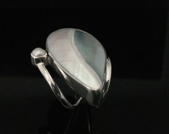 Mabe Pearl Ring // 925 Sterling Silver // Large Teardrop Setting // Authentic Mabe Pearl with South Sea Pearl Ring // Size 9