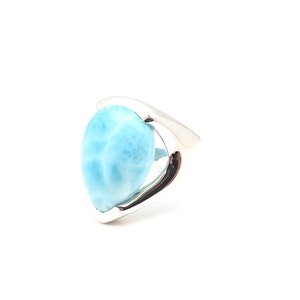 Larimar Ring Size 9 // 925 Sterling Silver // Modern Teardrop Setting // Sky Blue Color Larimar Ring // Genuine Larimar Silver Ring