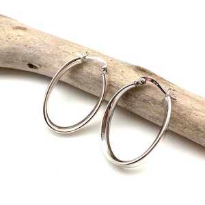 Oval Silver Hoop Earrings / 30mm x 20mm Oval Silver Snap Post Hoops / Modern Silver Hoops / 925 Sterling Silver