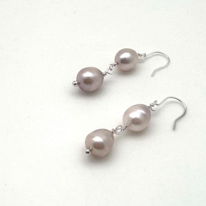 Pink Pearl Silver Earrings // 925 Sterling Silver // Pale pink Pearl Earrings