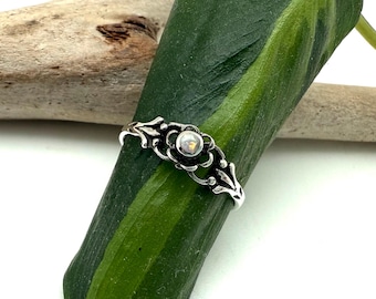 Opaal kleine bloemring 5-10 - 925 sterlingzilver - witte opaalzilveren ring