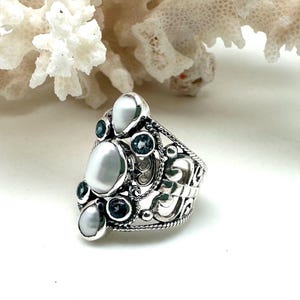 Freshwater Pearl Ring Size 8 // Silver Pearl Ring // Sterling Pearl Ring // Organic Setting // Freshwater Pearl Ring // Pearl Jewelry