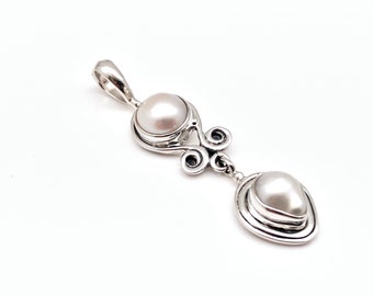 Pearl Pendant // Multi-Stone Freshwater Pearl Pendant // 925 Sterling Silver Setting // Natural Freshwater and South Sea Pearl Pendant
