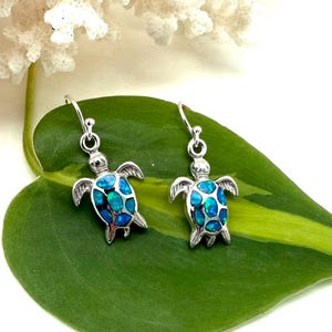 Blaue Opal Schildkröte Ohrringe, 925 Sterling Silber, Oktober Geburtsstein