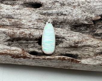 White Opal Pendant // Medium White Opal Silver Pendant // Fire Opal Pendant // White Pink Opal // Shimmering White Pink Green Color / 925