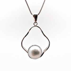 Abstract Pearl Pendant // Silver Pearl Pendant // Pearl Pendant // Sterling Silver