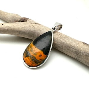Bumble Bee Agate Silver Pendant 40mm / Yellow Agate Free Form Silver Pendant / Yellow Brown / 925 Sterling Silver