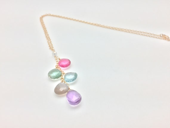 マルチカラーの宝石ネックレス // 18Kゴールドフィルドの留め具 