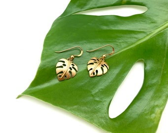 Gold Monstera Leaf Earrings 20mm / Tropical Leaf Gold Earrings / Gold plated Sterling Silver / Matte Gold