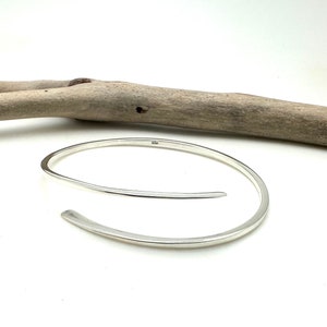 Cross Over Silver Bangle 8” / Modern Silver Bracelet 8&quot; / Shiny Sterling Bangle / Stackable / 925 Silver