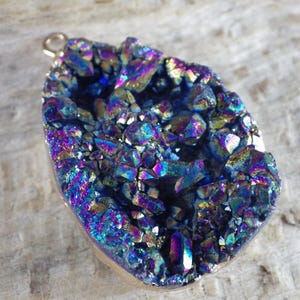 Blue Druzy Quartz Geode Teardrop Pendant, 34x23mm Semi Precious Gemstone, Titanium Crystal Necklace Pendant, Jewellery Making Supplies UK M1