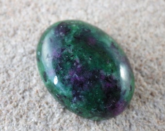 Ruby & Zoisite Cabochon, 20x15mm Flat Backed Oval, Semi Precious Gemstone, No Hole Undrilled Focal Bead, Loose Stone, UK Jewellery Making J7