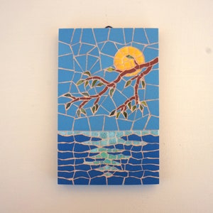 Art mural en mosaïque côtière de paysage marin ensoleillé inspiré de la nature