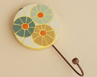 Wall hook with mosaic pattern