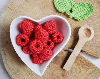 Crochet red raspberries 5 pieces, crochet fruits, crochet food, Montessori, pretend play, kitchen decoration, crochet toys, gift, raspberry