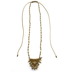 Handgefertigte Makramee Talisman Kette mit Boho Hämatit Anhänger