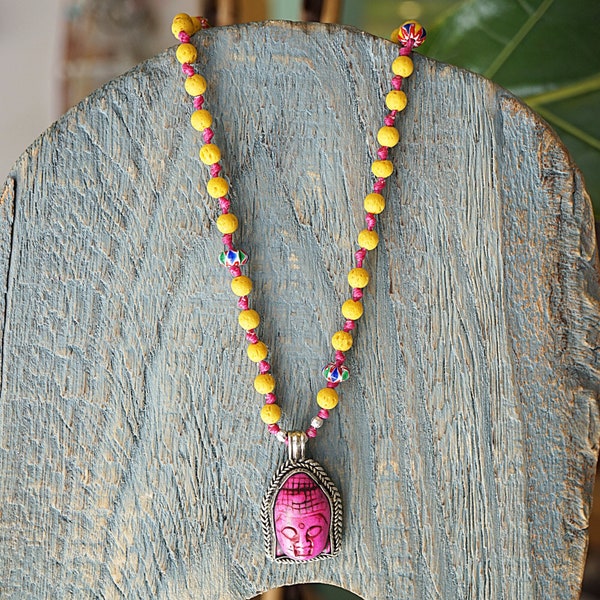 Collier pendentif bouddha bohème howlite, cadeau unique fait main, bijoux spirituels pour elle