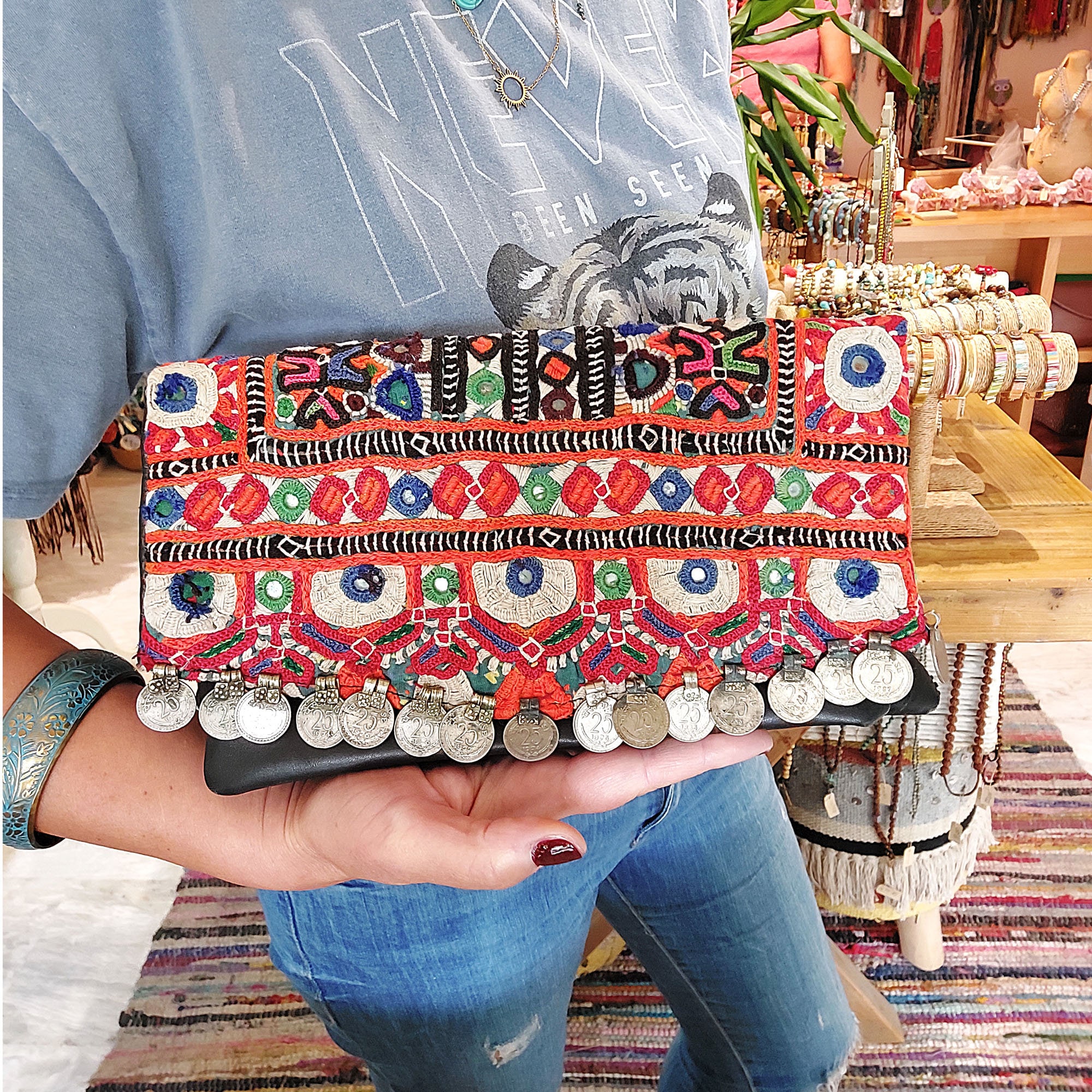 Banjara clutch hotsell