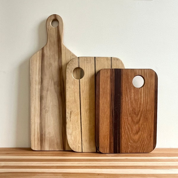 Collection of 3 Vintage Cutting Boards | Eclectic Butcher Block Bread Boards in Mixed Shapes, Sizes, Neutral Tones | Rustic Farmhouse Décor