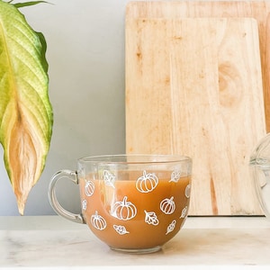 Stay Warm and Stylish: Oversized Autumn Mug, Perfect for Coffee & Tea, Pumpkin Spice Lover Gift, Fall Home Decor, 16 oz Mug