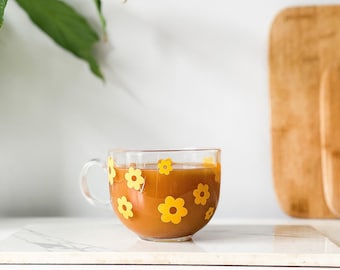 Tasse à café en verre à fleurs rétro, grande tasse à thé en verre. Jolie marguerite rétro, cadeau pour elle, cadeau pour lui