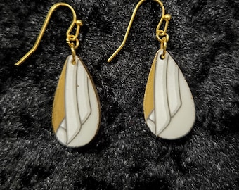 Broken Noritake China Earrings, Butterfly Wings, 1980s Gold Coast Pattern