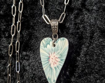 Broken China, Taylor Smith Taylor, Boutonniere pattern, Repurposed Necklace