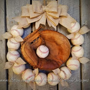 Baseball Wreath - Leather Baseball Glove - Front Door Wreaths - Mitt - MLB - Softball and Baseball - Gift for Him - Gift for Her - Team Gift