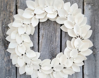 Oversized Ivory Felt Leaf Wreath with Berries - Modern Minimalist Decor