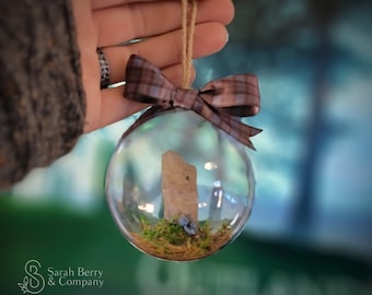 Outlander Ornament Standing Stones Outlander Gifts Claire Fraser Sassenach Jamie Fraser Forget-Me-Nots Outlander Fan Merch Sarah Berry