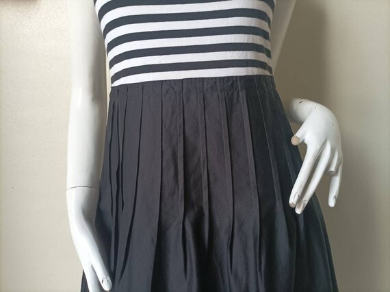 Vintage  Laura Ashley Dress/ Size 9 ,S -M View 3