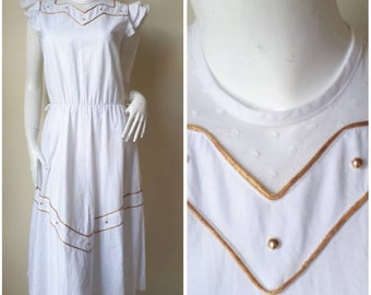 Vintage White Cotton dress Size 36 Small Dress