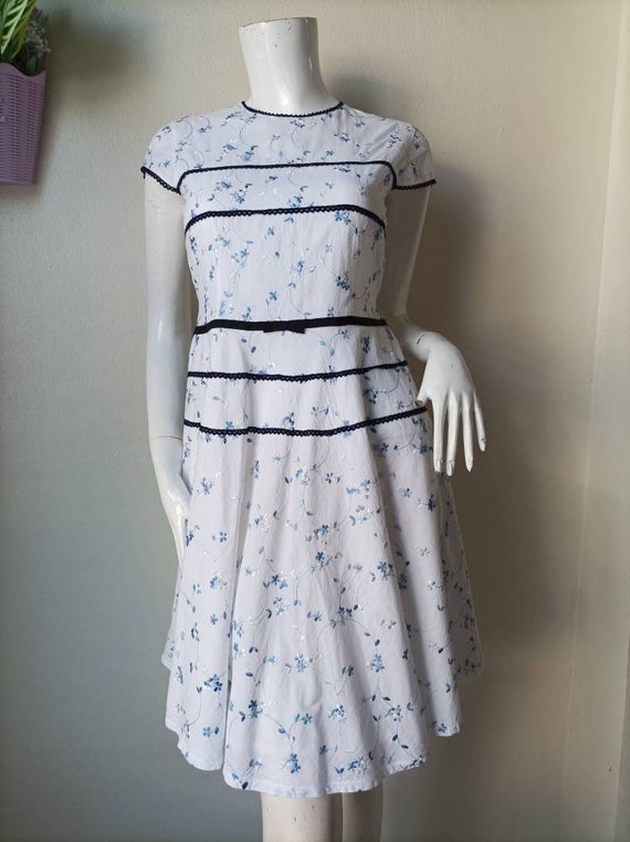 Vintage White floral Dress // Summer dress / Size… - image 3