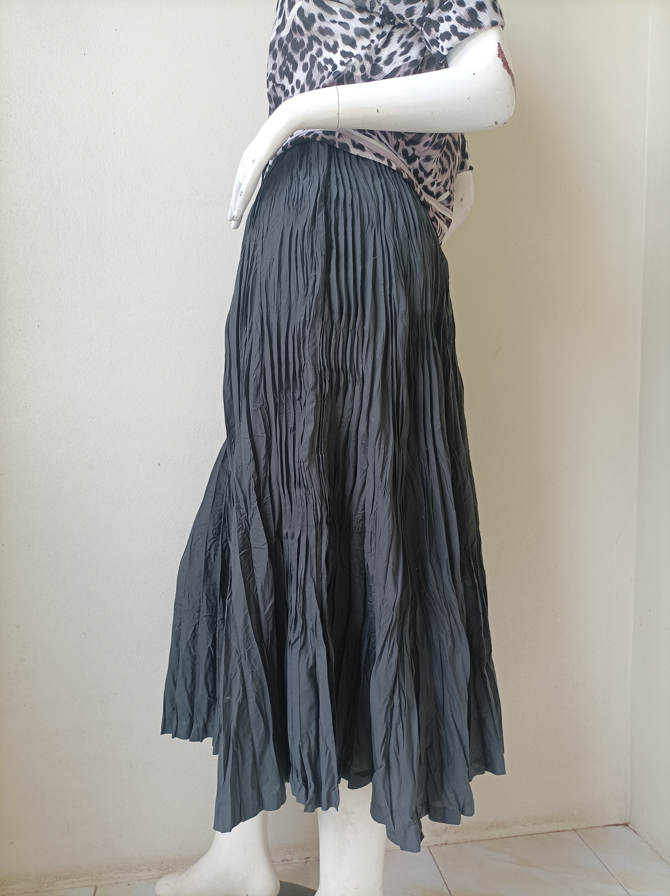 Vintage ISSEY MIYAKE Pleat Skirt Size 2 Waist 27 Vintage ISSEY MIYAKE Pleat Skirt Size 2 Waist 27